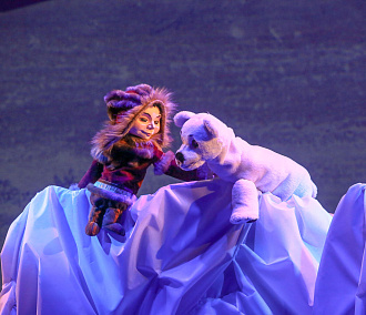 Трогательную северную сказку «Умка» впервые показали в театре кукол