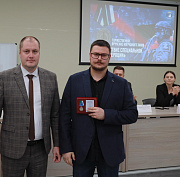 Сотрудников 12 новосибирских предприятий наградили за содействие СВО