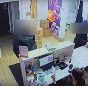 Новосибирец сбежал из пункта Wildberries с заказом на 300 тысяч