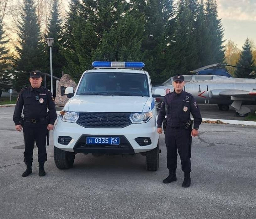 Новосибирские полицейские не дали томичке перевести жуликам 1,5 миллиона