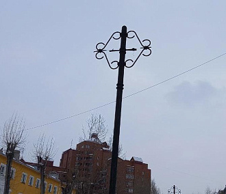 Старинные светильники спилили со столбов у сада Кирова — кто это сделал