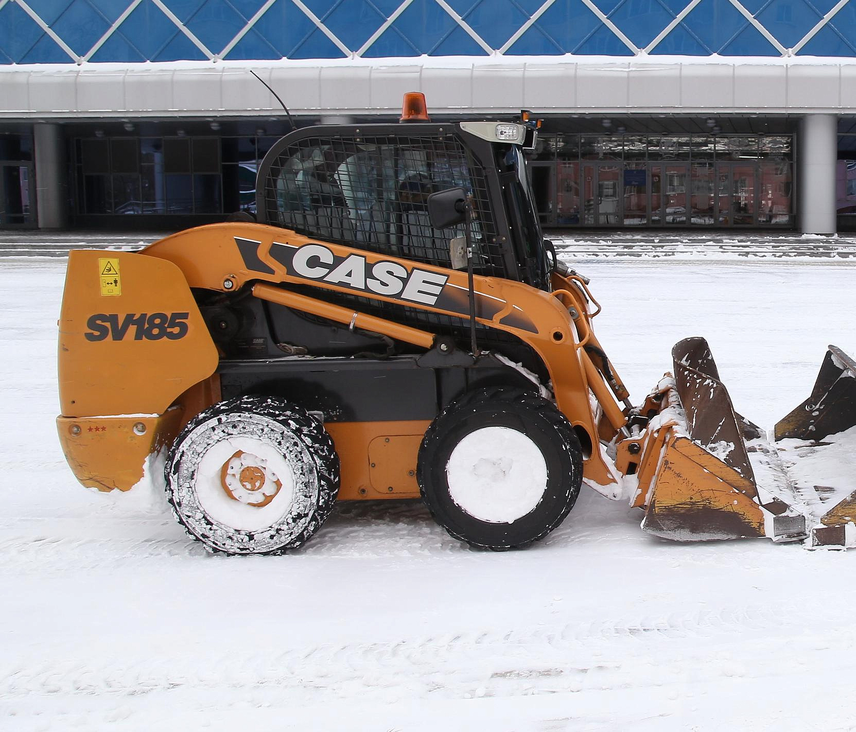 Где будут убирать снег со 2 по 4 апреля в Новосибирске — список улиц