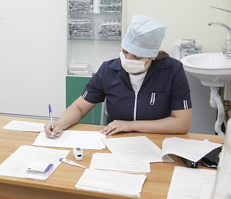 Как работает аптечный пункт вакцинации в центре Новосибирска 