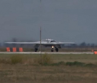 Три беспилотных стелс-бомбардировщика «Охотник» соберут в Новосибирске