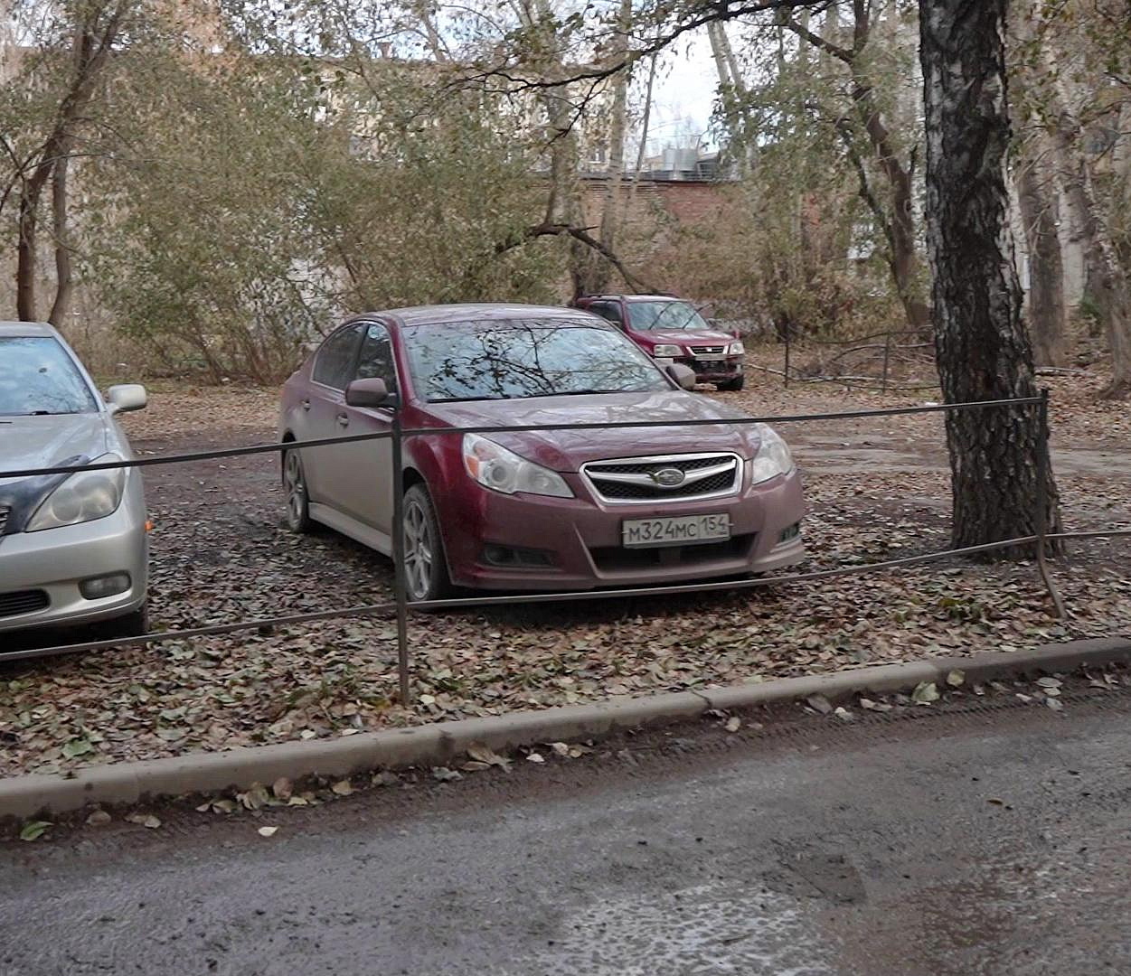 «Завешивают номера»: автохамы из Кировки играют в прятки с «ПаркНетом»