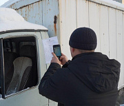 Долой «подснежники»: машины без номеров и стёкол увозят на штрафстоянку