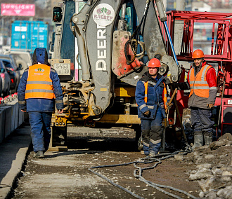 На Октябрьском мосту Новосибирска начали обустраивать водоотвод