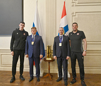 Полпред и губернатор поздравили ВК «Локомотив» с победой в Кубке России