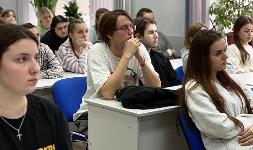 Участник СВО призвал студентов НГПУ задуматься о службе по контракту