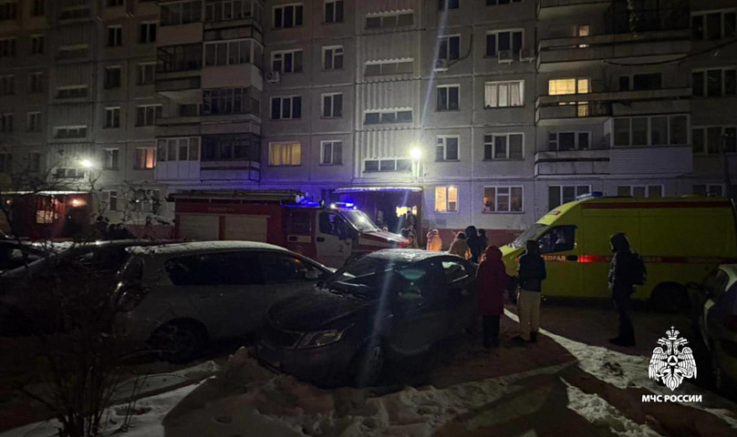 56 человек эвакуировали из-за загоревшегося удлинителя в Новосибирске