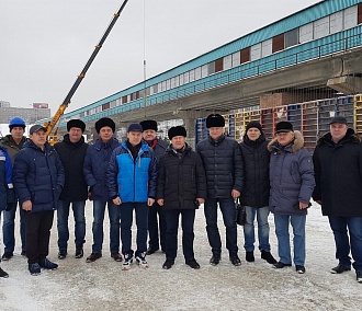 Мэр Локоть проинспектировал строительство станции метро «Спортивная»