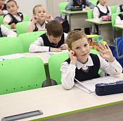 Мэр Кудрявцев: 444 молодых специалиста устроились в сферу образования