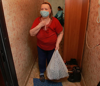 17 тысяч пожилых новосибирцев получают помощь на дому