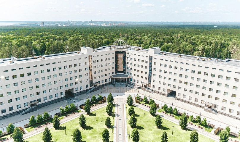 Под куполом НГУ: как увидеть весь Академгородок на одной экскурсии