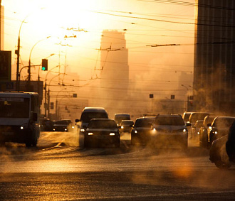 Новосибирских водителей предупреждают о замерзании топлива в морозы