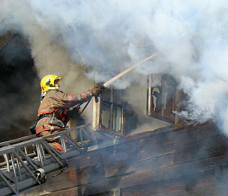 Непогашенные окурки устроили полсотни пожаров в Новосибирске