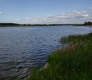 Под Новосибирском моторка перевернулась на Оби — двоих рыбаков ищут