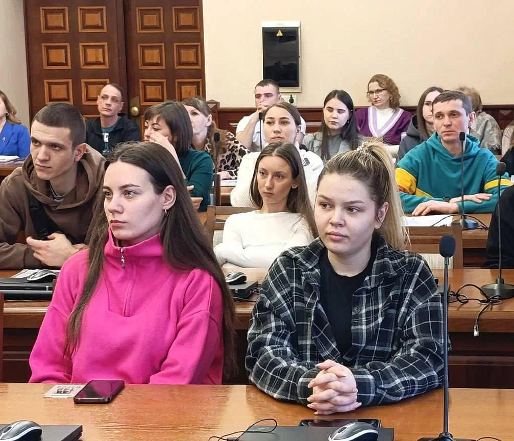Сотни бывших детдомовцев получат квартиры в 2025 году — мэр Кудрявцев