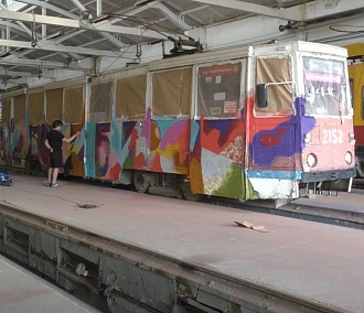 Шестой арт-трамвай в Новосибирске будет похож на паровоз