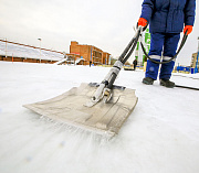 Площадки для бесплатных катков готовят в парках и дворах Новосибирска