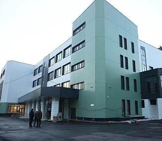 Мэр Кудрявцев осмотрел новый корпус экономического лицея на Крылова