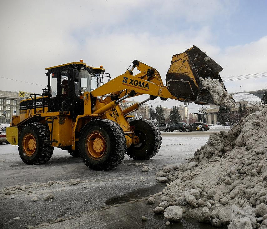 Где будут убирать снег 28 марта в Новосибирске — список улиц