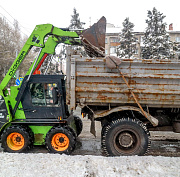 Больше 600 машин чистили Новосибирск от снега в минувшие сутки