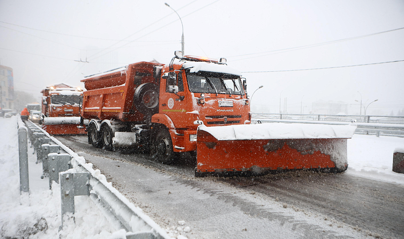 70 млн рублей выделили дополнительно на борьбу со снегом в Новосибирске