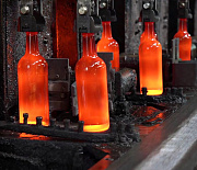 «Ломаем окна и качаемся на стёклах»: заводы осваивают промтуризм на ощупь