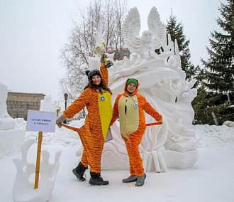 Духи Сибири победили на фестивале снежной скульптуры в Новосибирске
