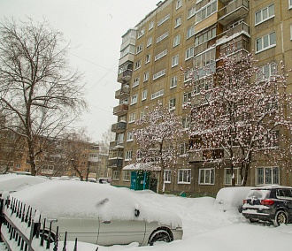 Режим ЧС ввели из-за снега в Новосибирске