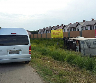 Новосибирцы помогли дальнобойщику из Казахстана поставить фуру на колёса