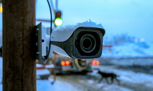 Камеры стали штрафовать новосибирских водителей за разговоры по телефону
