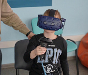 Инклюзивную мастерскую с дронами и VR-очками развернули на базе НГТУ