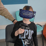 Инклюзивную мастерскую с дронами и VR-очками развернули на базе НГТУ