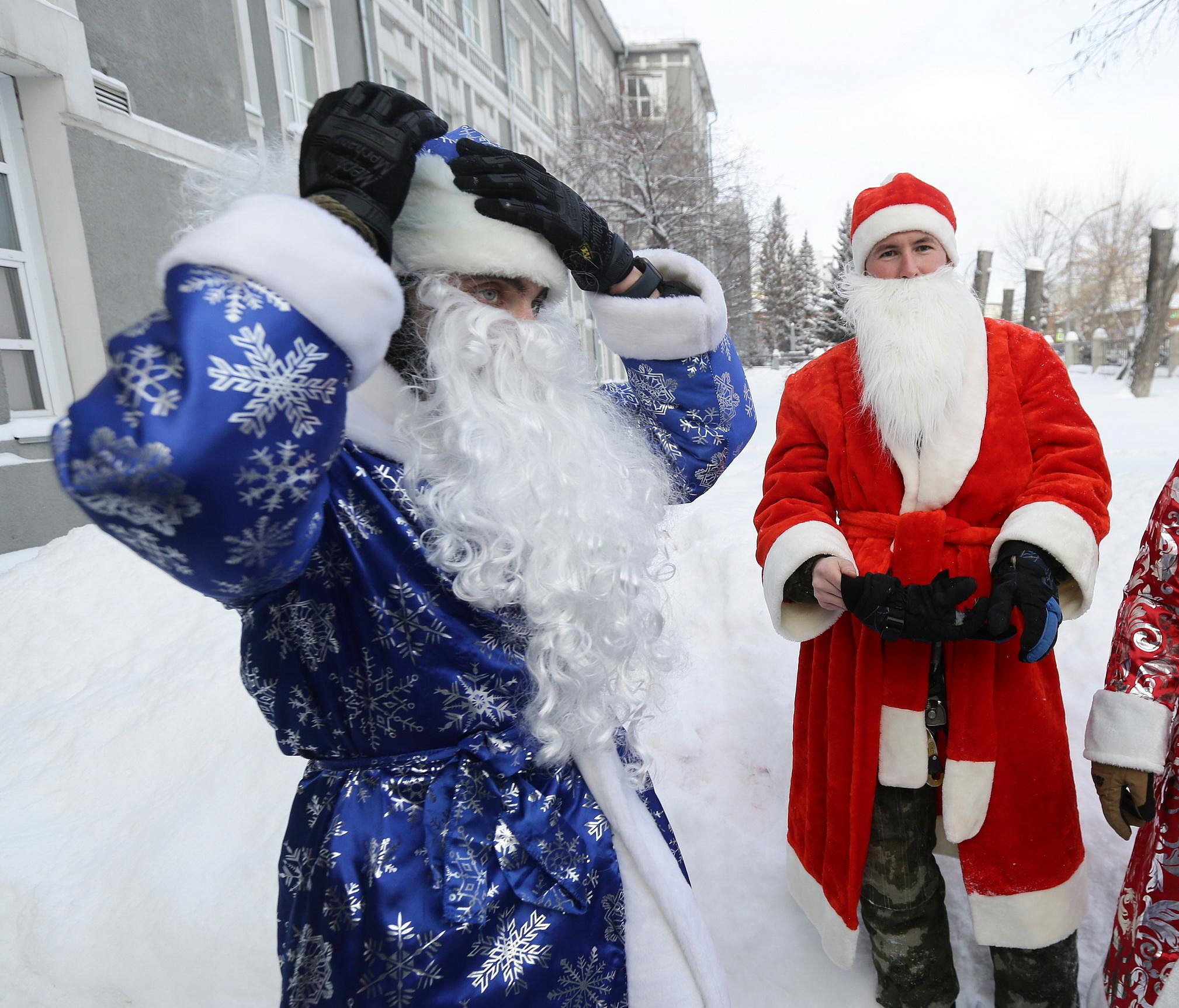 Стать Дедом Морозом: кому собирают подарки в Новосибирске