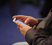 Самозапрет на оформление SIM-карт можно установить в МФЦ в Новосибирске