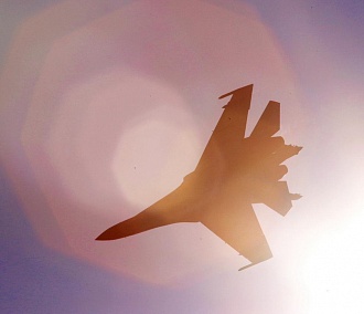 «Соколы России» показали воздушный бой на авиашоу в Мочище