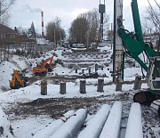 Мэр Кудрявцев показал погружение свай для нового моста на Петухова