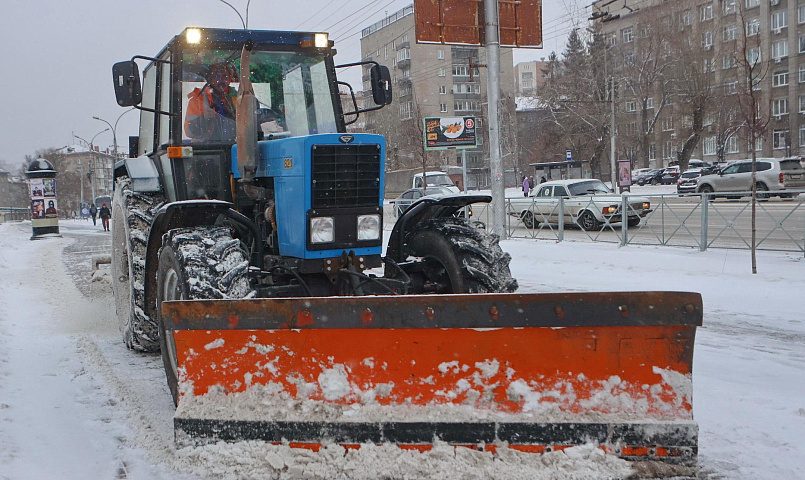 Мэр Кудрявцев: 30 дорожных машин поступят в Новосибирск до конца декабря