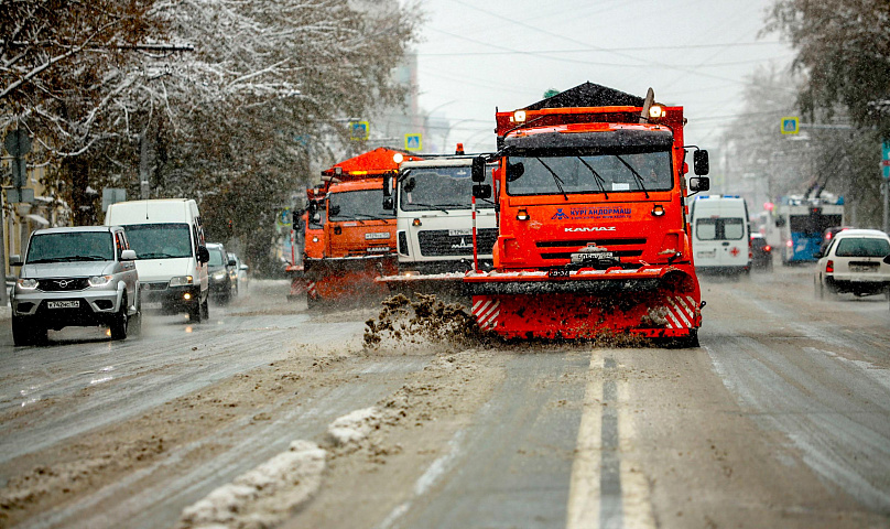 473 тонны противогололёдных материалов высыпали на улицы Новосибирска
