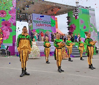 Фестиваль цветов торжественно открылся на День города