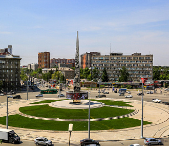 Мэр Кудрявцев: портящие облик площади Калинина провода уберут под землю