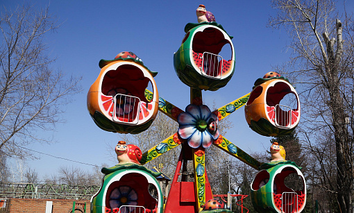 Аттракционы в парке «Первомайский» впервые заработают зимой