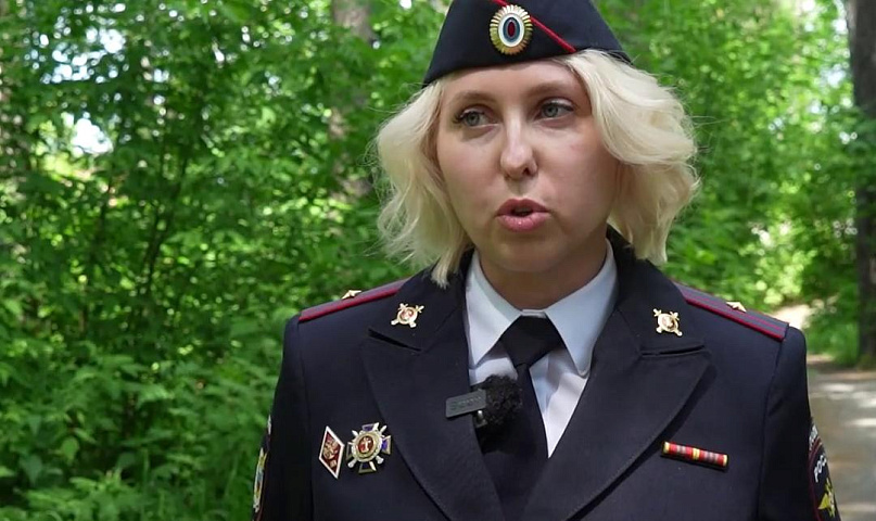 Офицер полиции семь месяцев выдавала паспорта под обстрелами в зоне СВО
