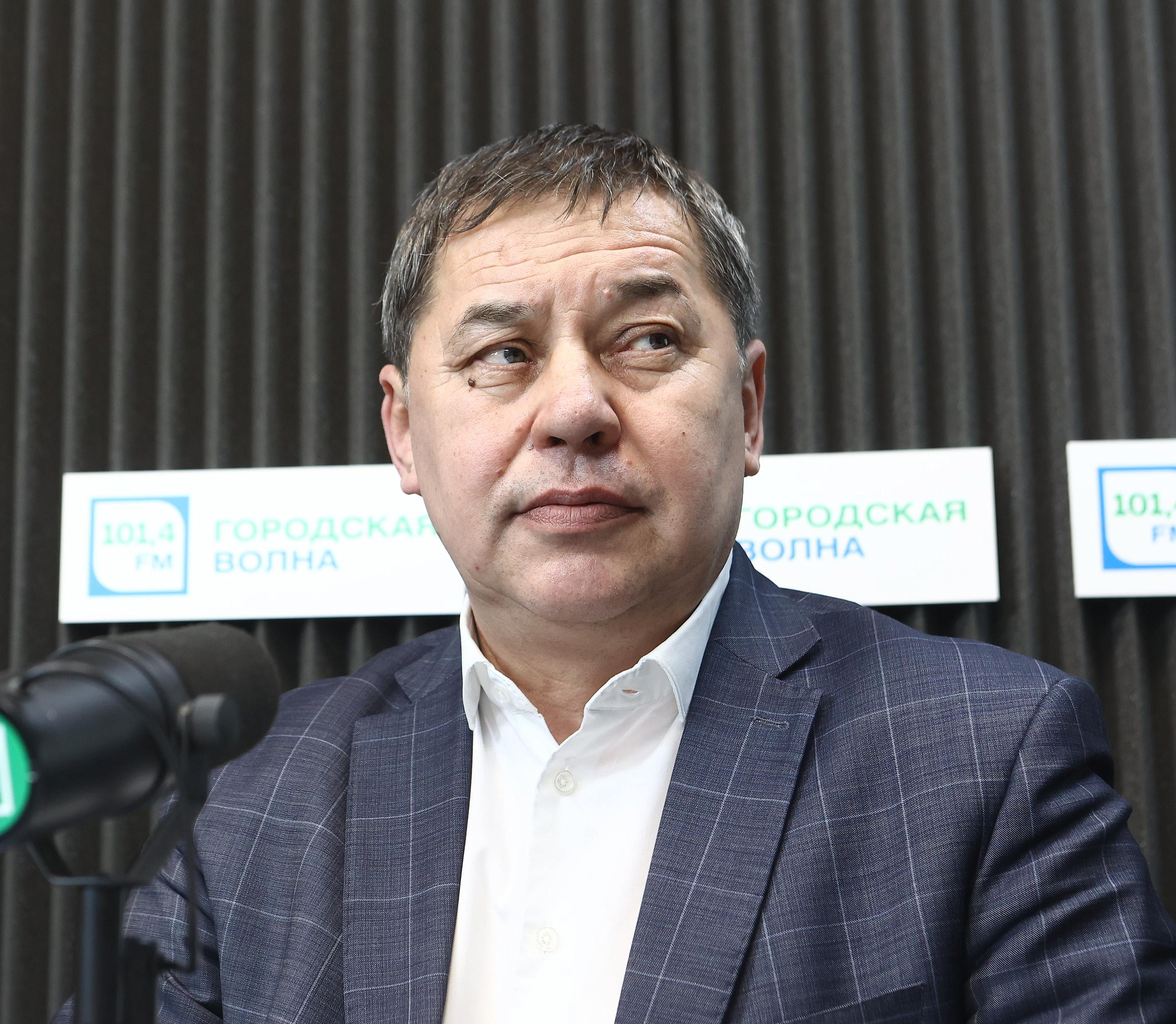Глава Ленинского района ответит на вопросы в прямом эфире Горволны