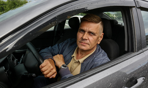 Таксист года: «Никаких треников и майки-алкашки за рулём»