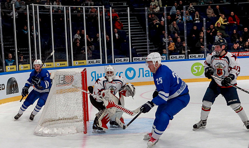 Хоккейный турнир силовиков в Новосибирске посетил мэр Кудрявцев