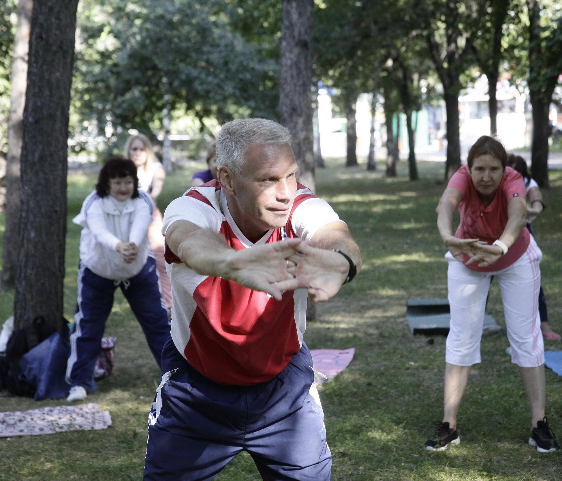 Летний сезон парковой гимнастики открывают 31 мая в Новосибирске