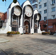 Замена плитки возле кукольного театра даст старт обновлению улицы Ленина